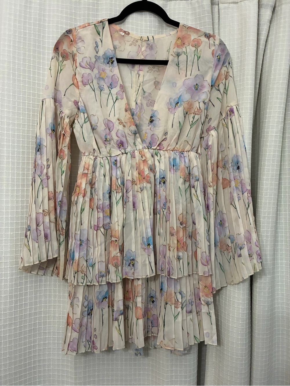 Floral Pleated V-Neck Mini Dress in Pastel Floral